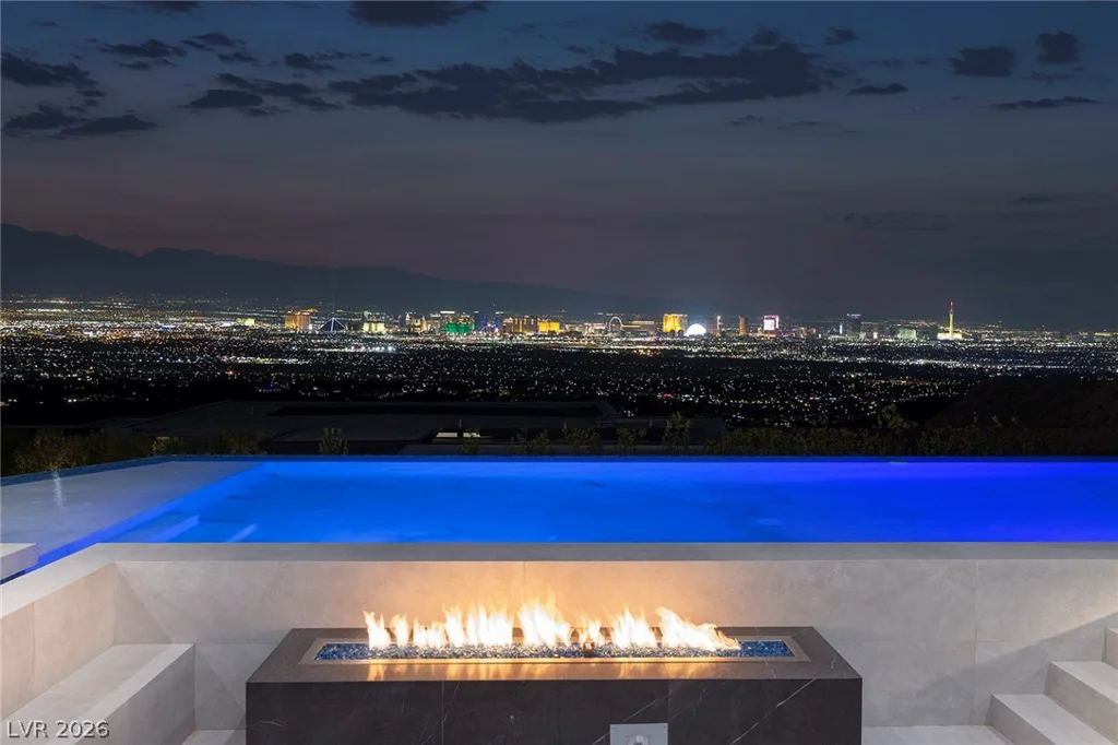 665 Overlook Rim, Henderson, NV 89012