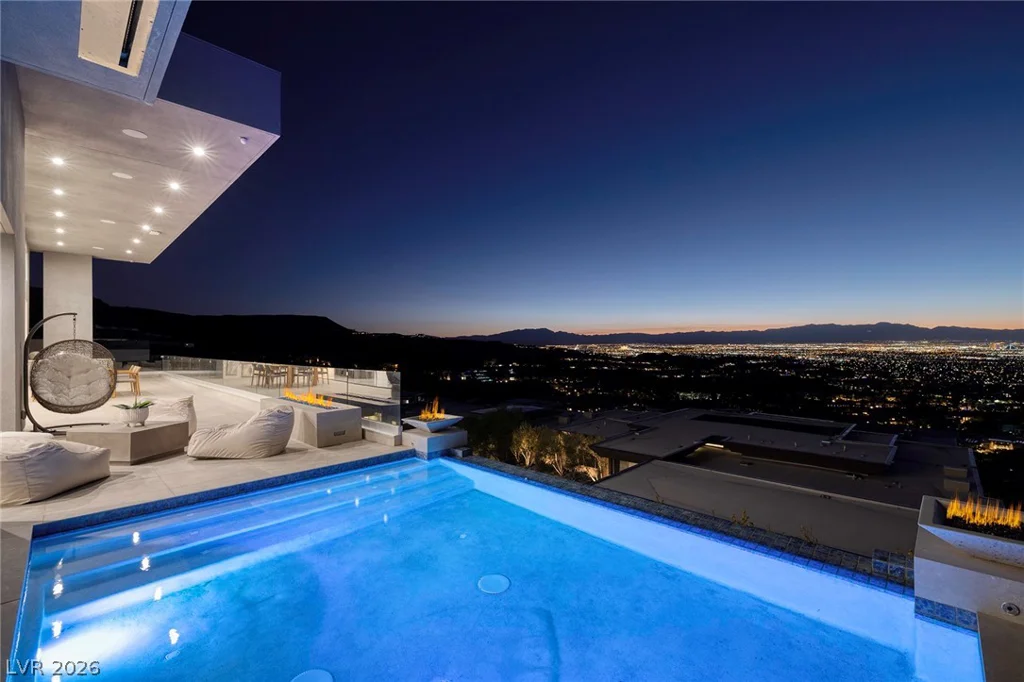 665 Overlook Rim, Henderson, NV 89012