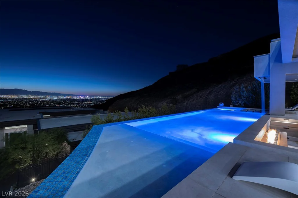 665 Overlook Rim, Henderson, NV 89012