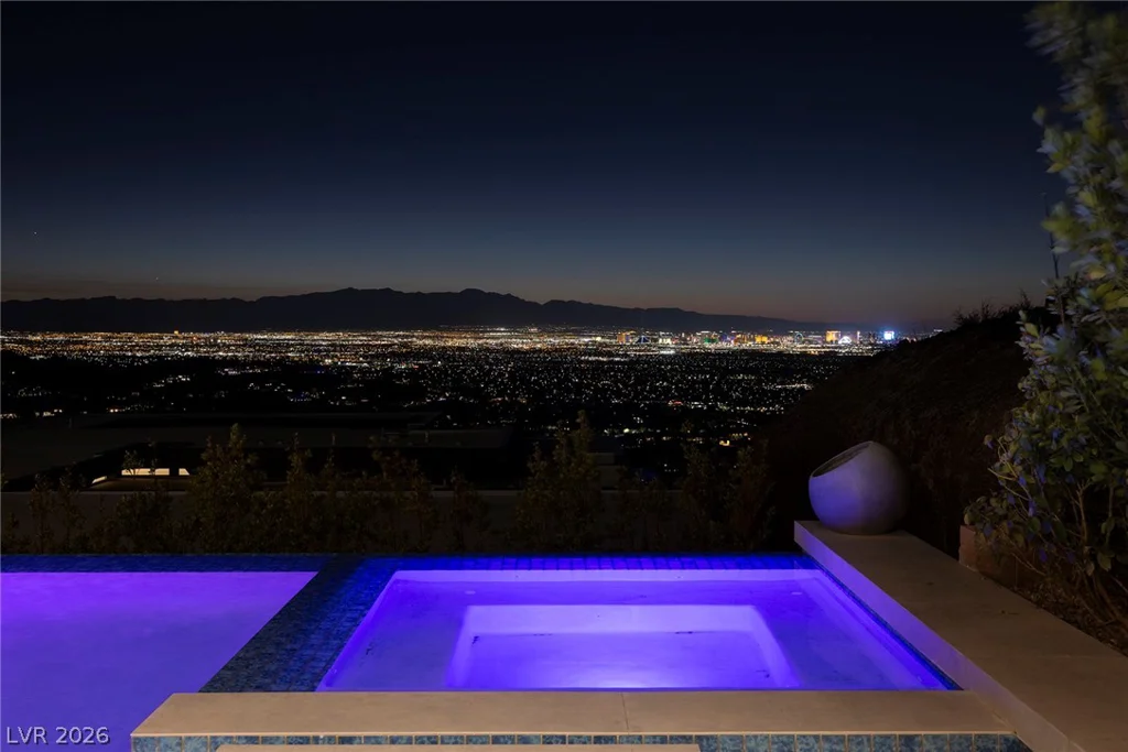 665 Overlook Rim, Henderson, NV 89012