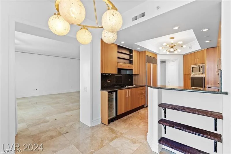 2857 Paradise, Las Vegas, NV 89109