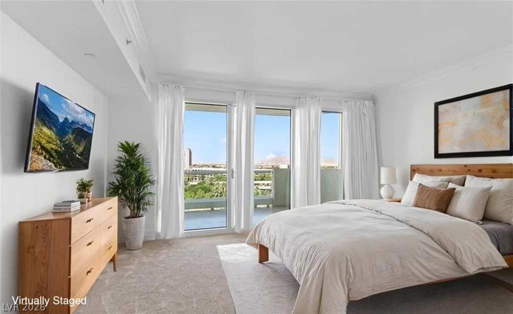 2857 Paradise, Las Vegas, NV 89109