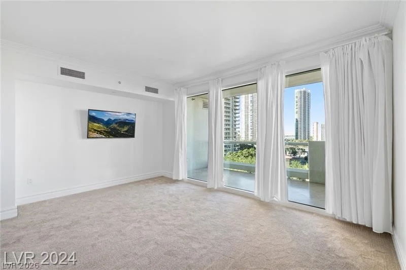 2857 Paradise, Las Vegas, NV 89109