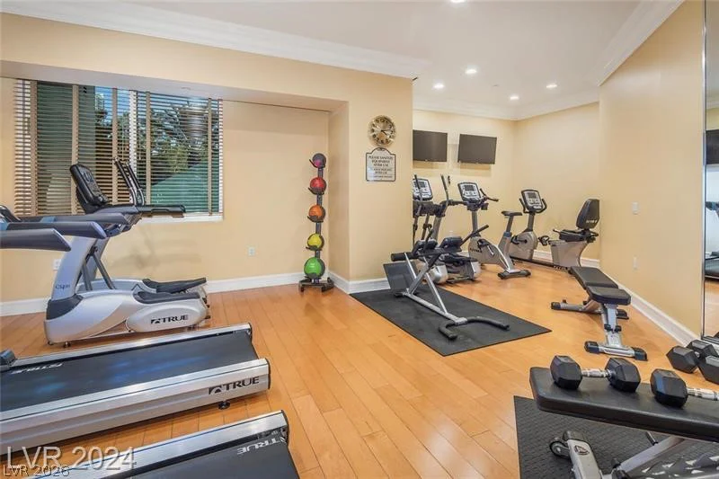 2857 Paradise, Las Vegas, NV 89109