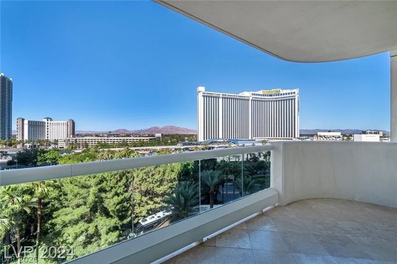 2857 Paradise, Las Vegas, NV 89109