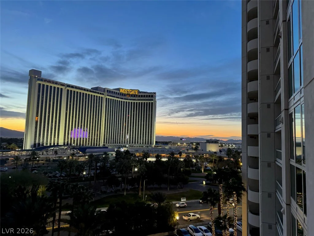 2857 Paradise, Las Vegas, NV 89109