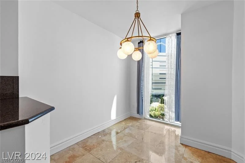 2857 Paradise, Las Vegas, NV 89109