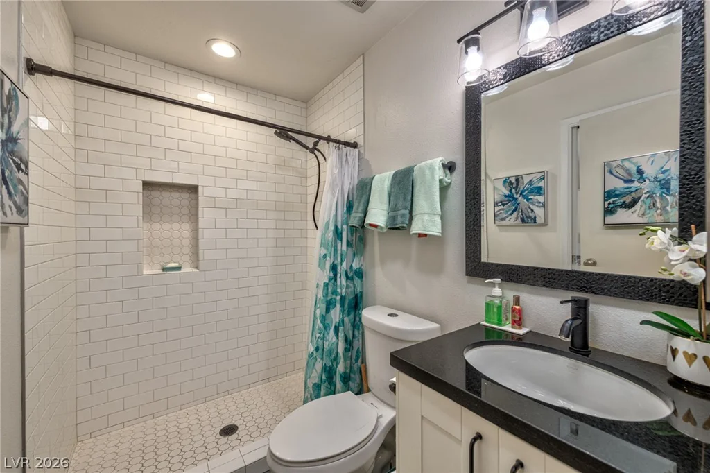 2461 El Paseo, Las Vegas, NV 89121
