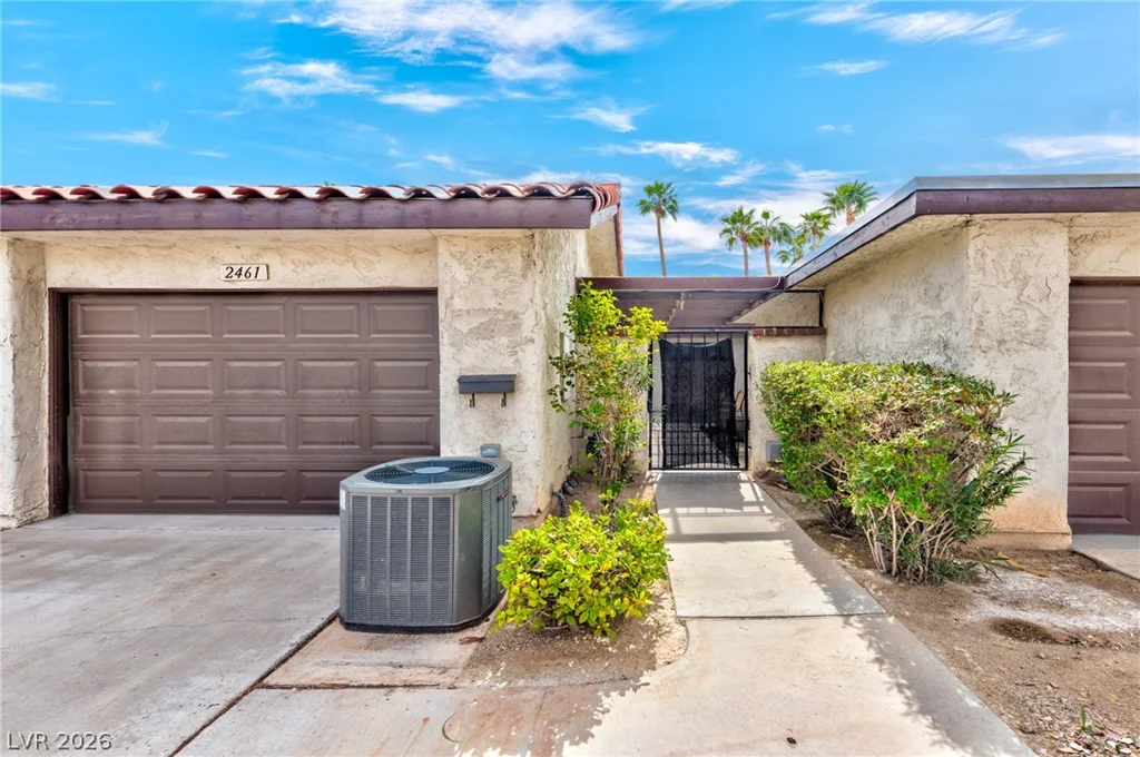 2461 El Paseo, Las Vegas, NV 89121