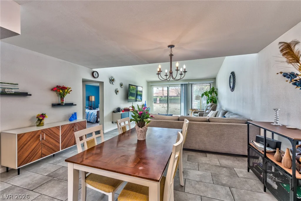2461 El Paseo, Las Vegas, NV 89121