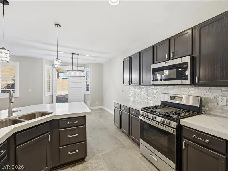 6416 Alderlyn, Las Vegas, NV 89122