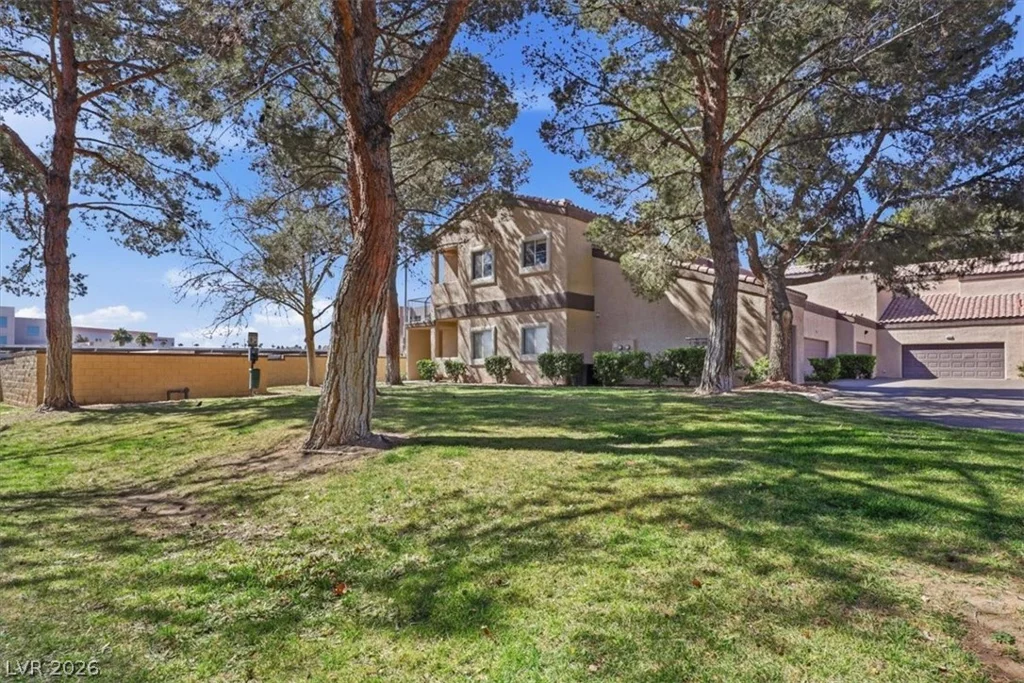 5250 Rainbow, Las Vegas, NV 89118