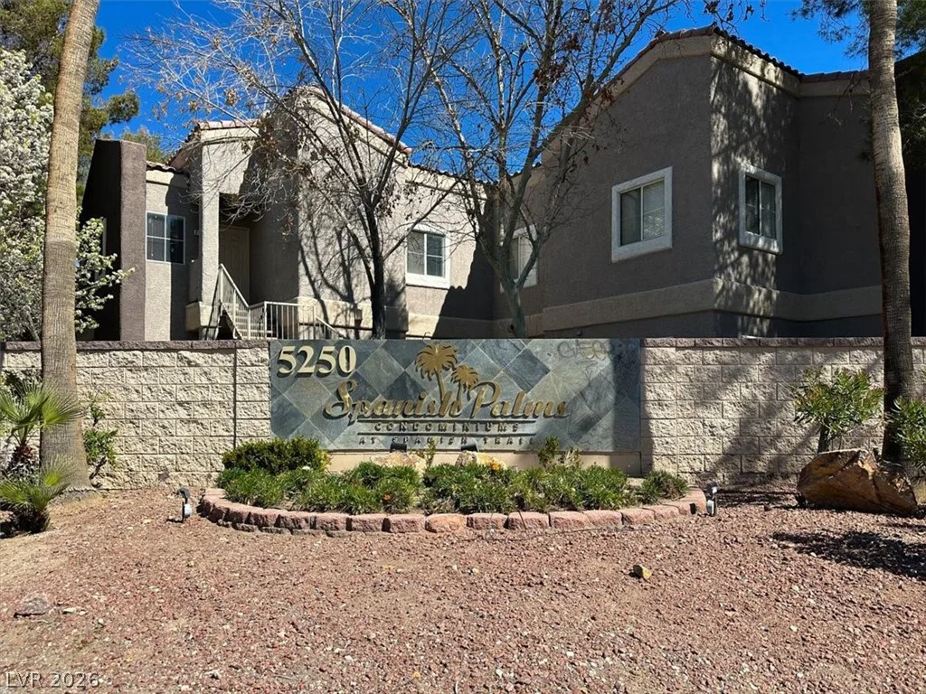5250 Rainbow, Las Vegas, NV 89118