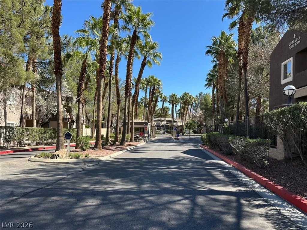 5250 Rainbow, Las Vegas, NV 89118
