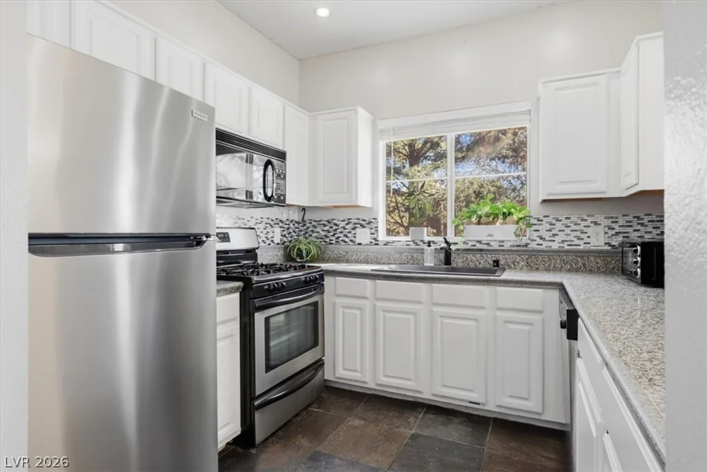 5250 Rainbow, Las Vegas, NV 89118