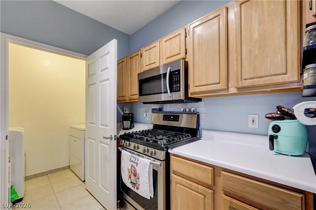 8555 Russell, Las Vegas, NV 89113