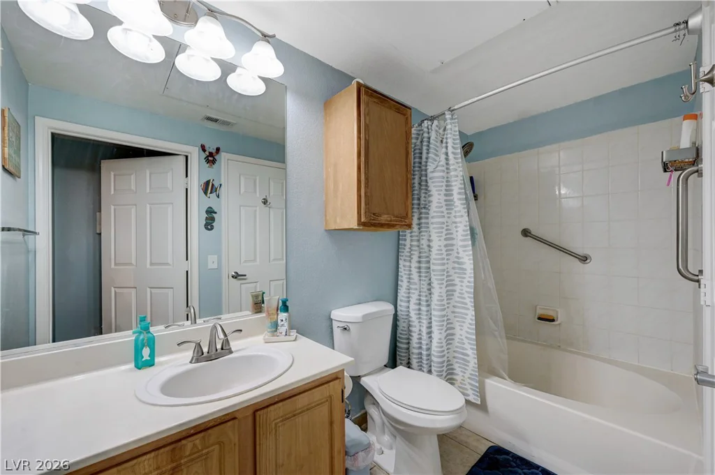 8555 Russell, Las Vegas, NV 89113