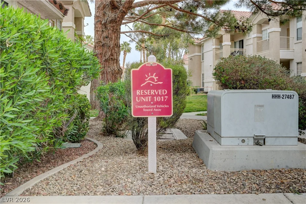 8555 Russell, Las Vegas, NV 89113