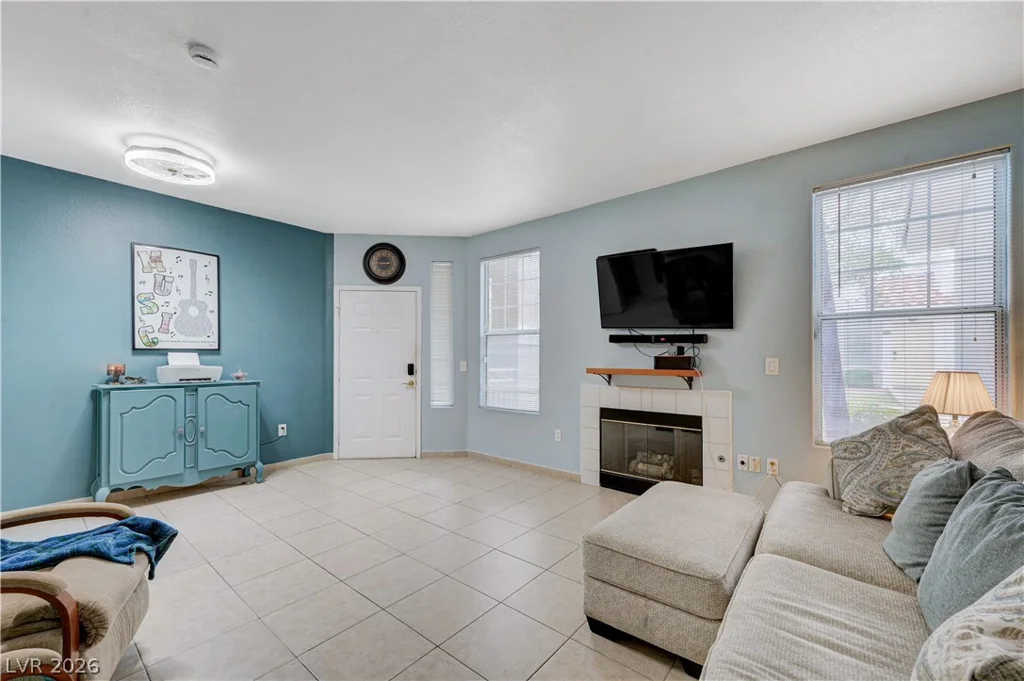 8555 Russell, Las Vegas, NV 89113