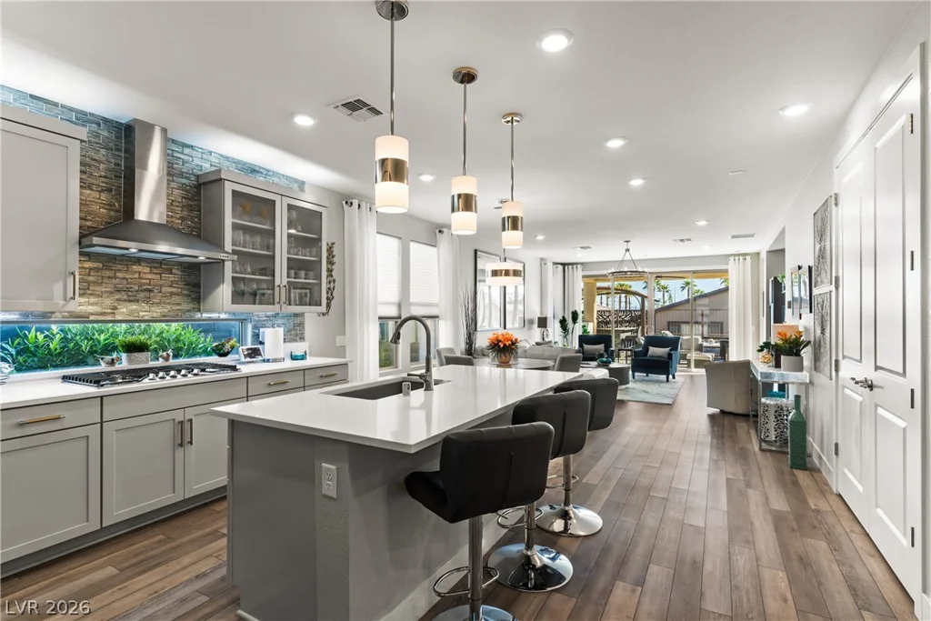 2375 Elmont, North Las Vegas, NV 89086
