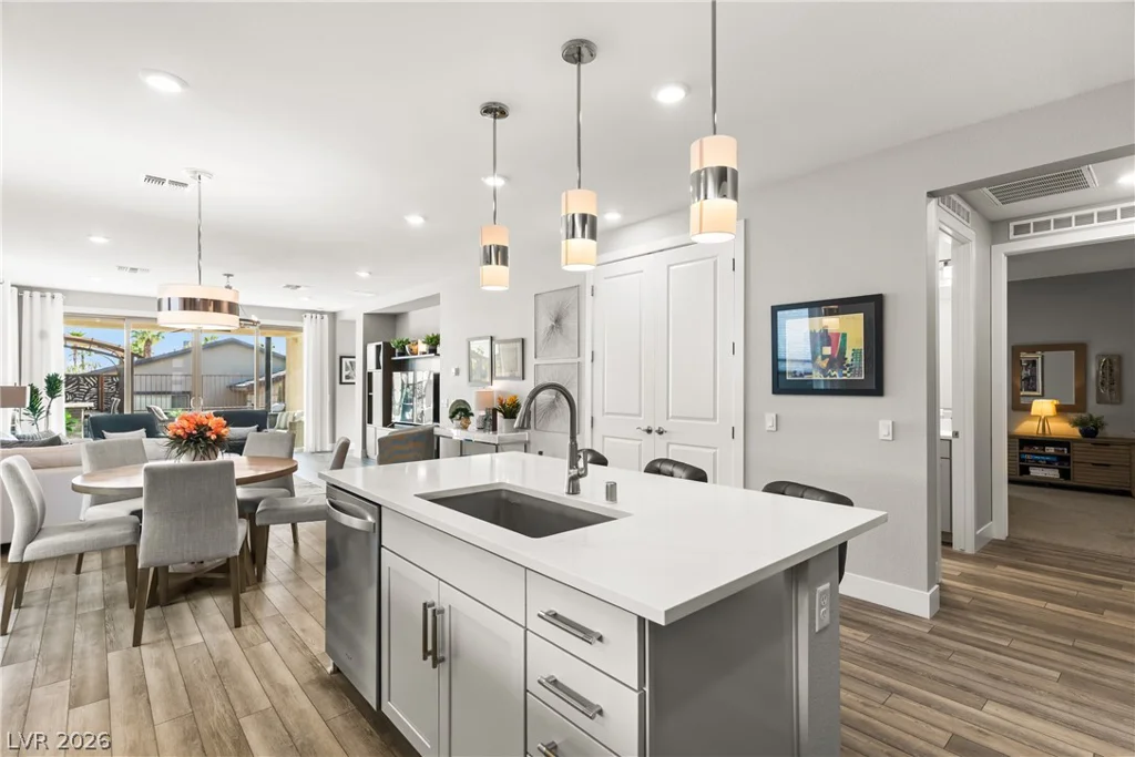 2375 Elmont, North Las Vegas, NV 89086