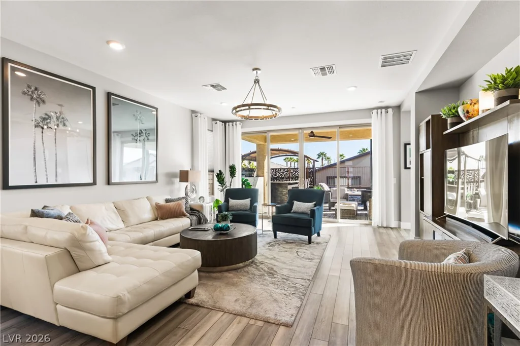 2375 Elmont, North Las Vegas, NV 89086