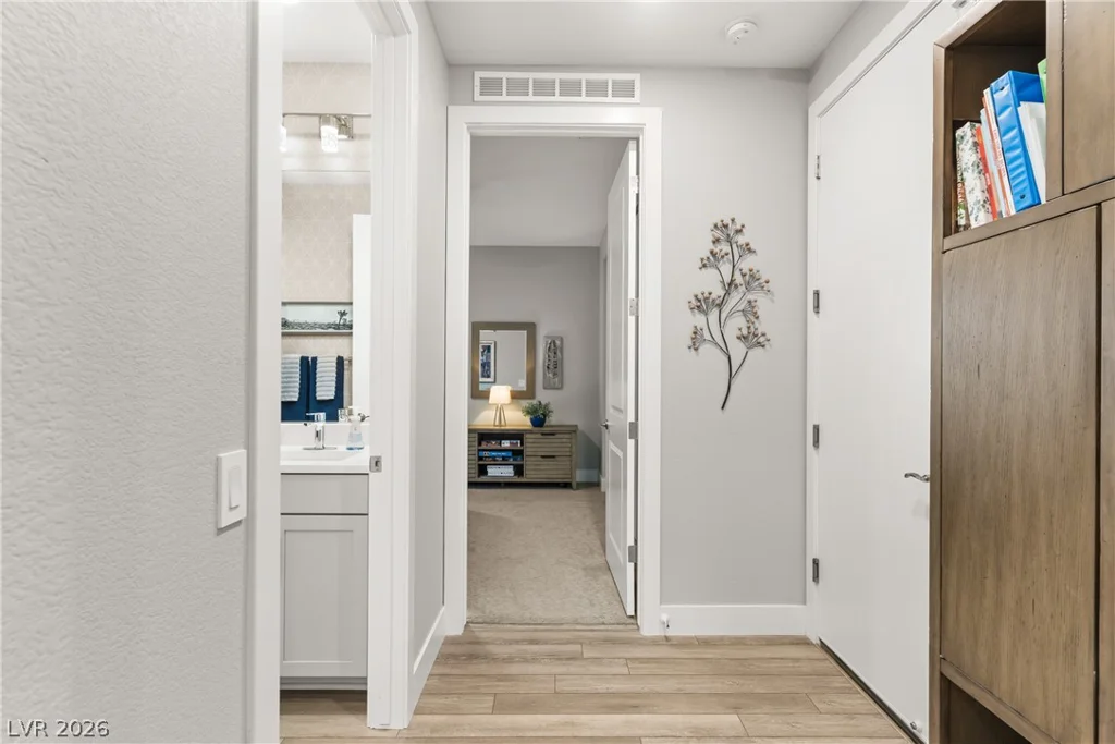 2375 Elmont, North Las Vegas, NV 89086