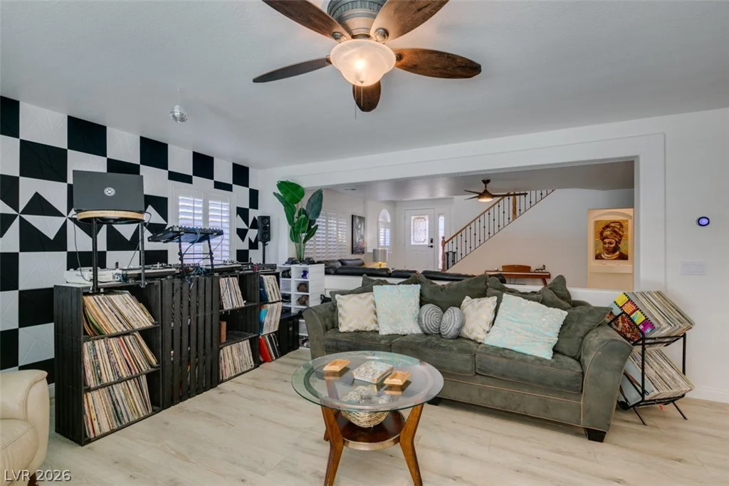 10949 Fintry Hills, Las Vegas, NV 89141