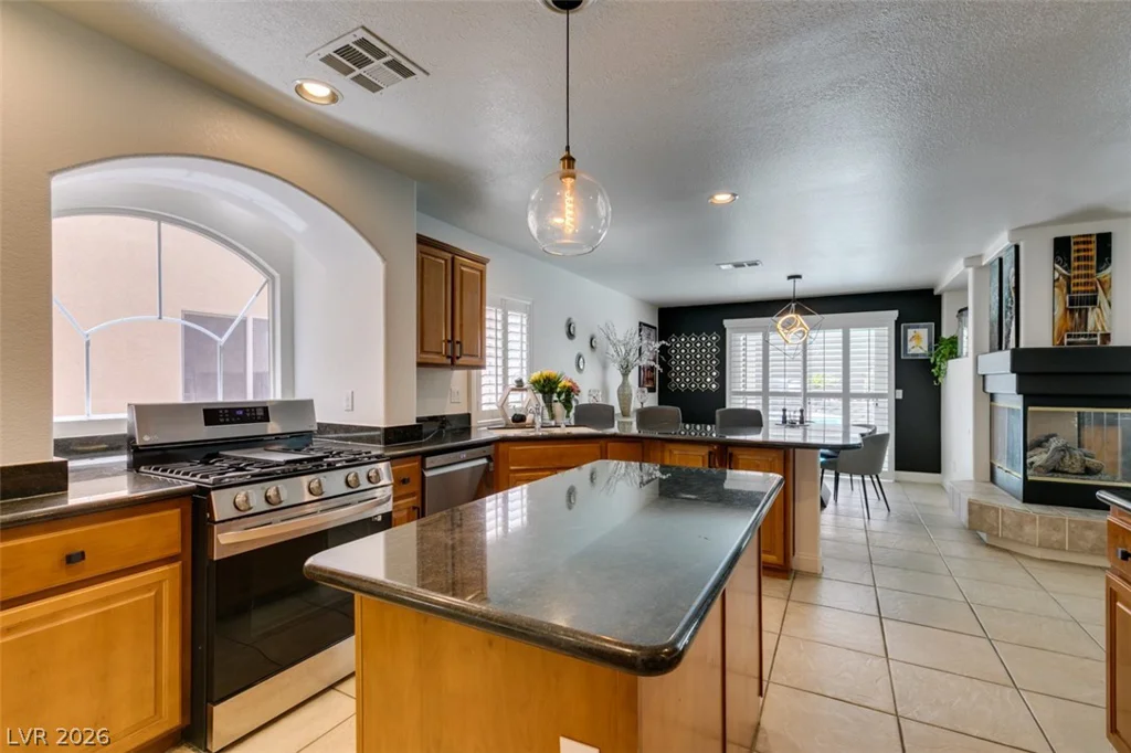 10949 Fintry Hills, Las Vegas, NV 89141