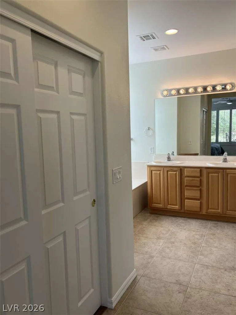 5120 Vincitor, Las Vegas, NV 89135