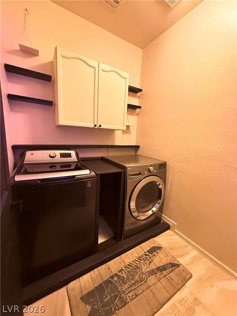 7305 Tealwood, Las Vegas, NV 89131