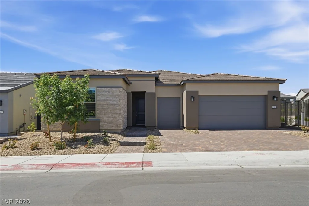 10103 Redwood Desert, Las Vegas, NV 89143