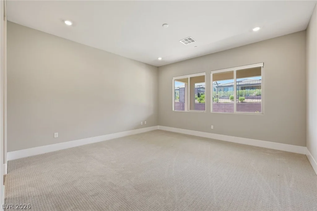 10103 Redwood Desert, Las Vegas, NV 89143