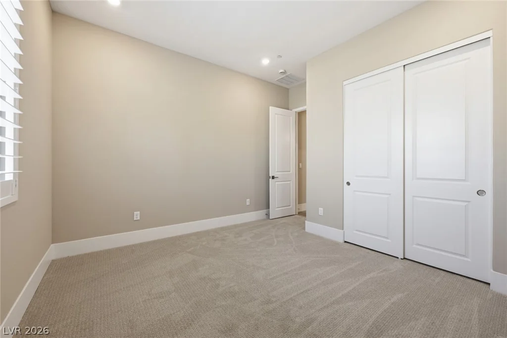 10103 Redwood Desert, Las Vegas, NV 89143