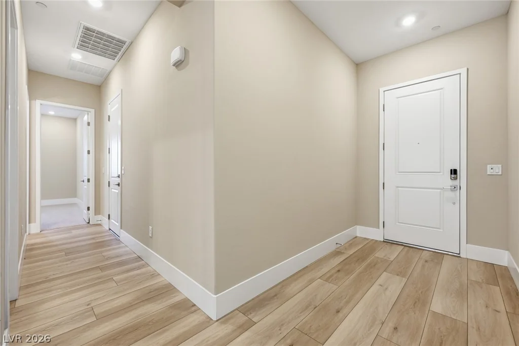 10103 Redwood Desert, Las Vegas, NV 89143