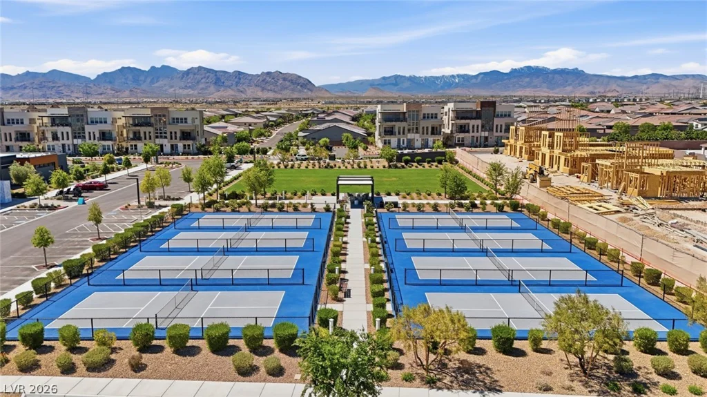 10103 Redwood Desert, Las Vegas, NV 89143