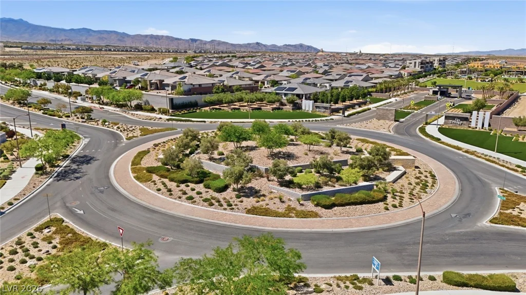 10103 Redwood Desert, Las Vegas, NV 89143