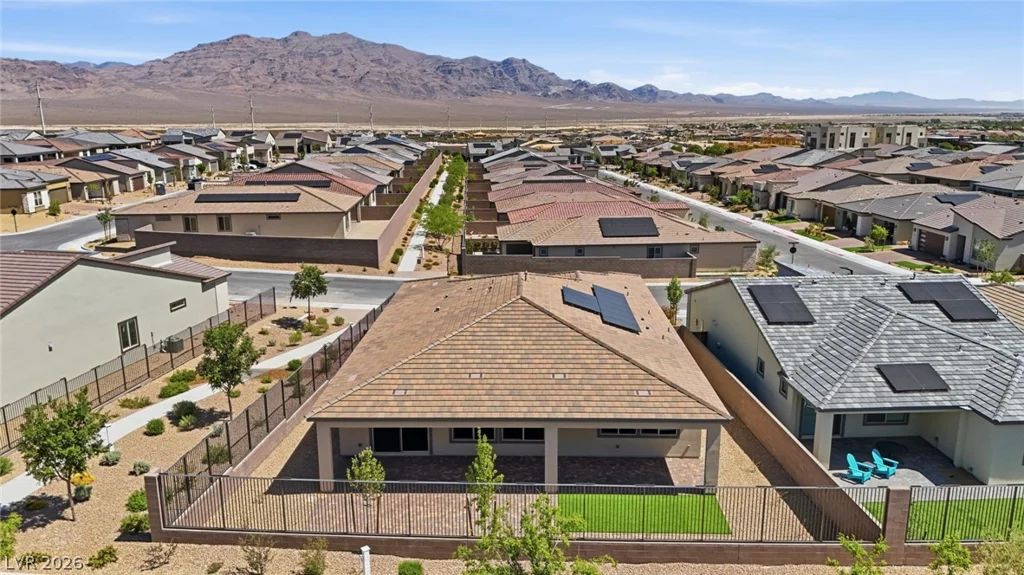 10103 Redwood Desert, Las Vegas, NV 89143