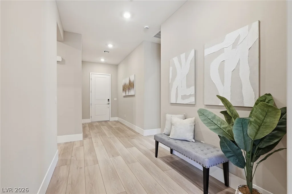 10103 Redwood Desert, Las Vegas, NV 89143