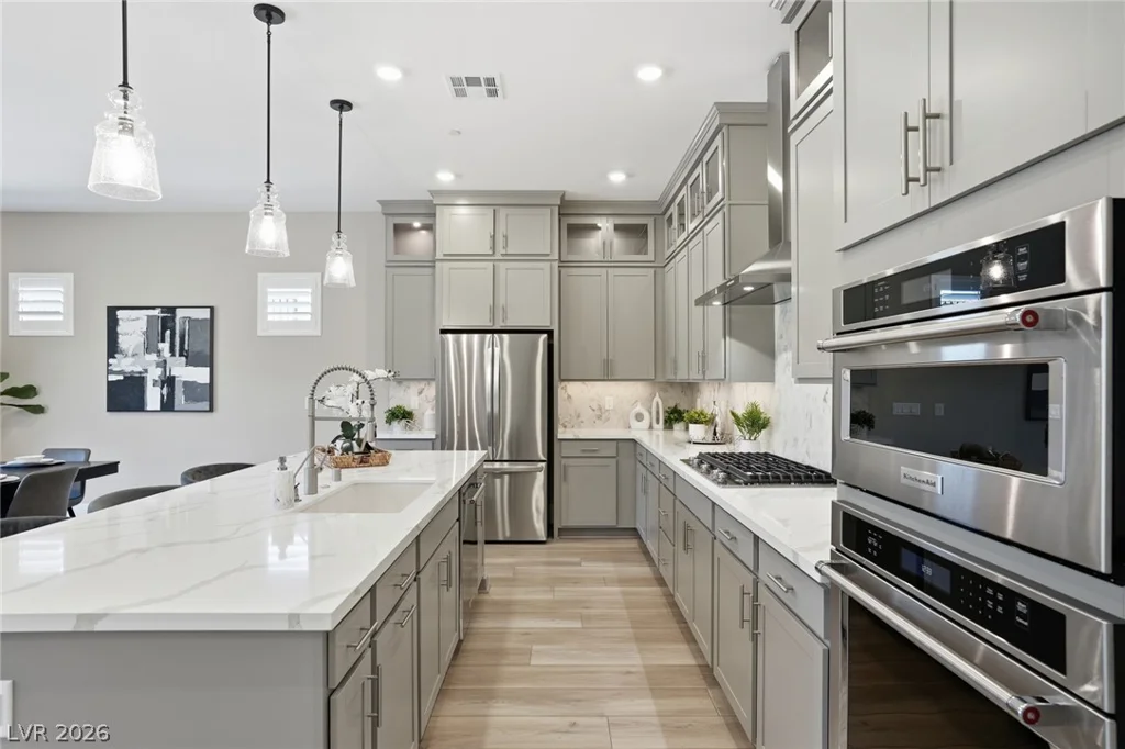 10103 Redwood Desert, Las Vegas, NV 89143