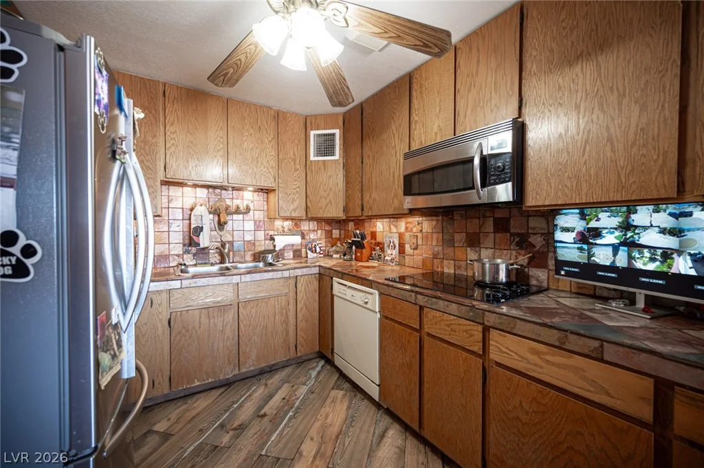 1106 Athens, Henderson, NV 89015