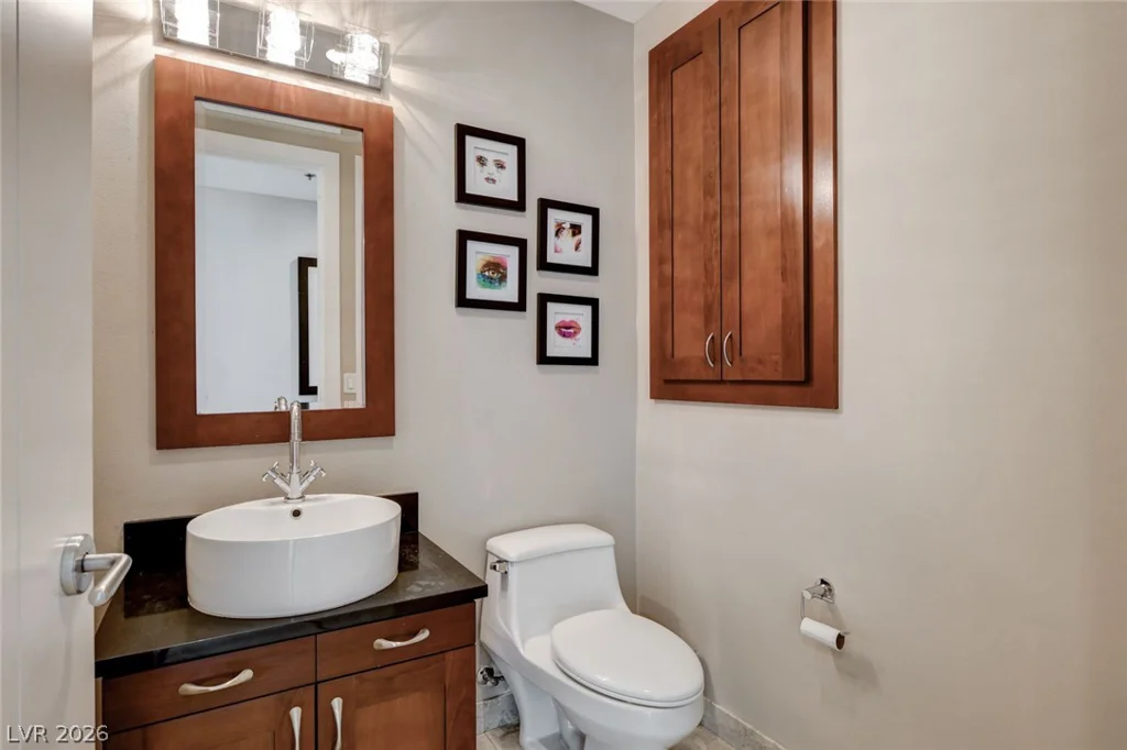 4575 Dean Martin, Las Vegas, NV 89103