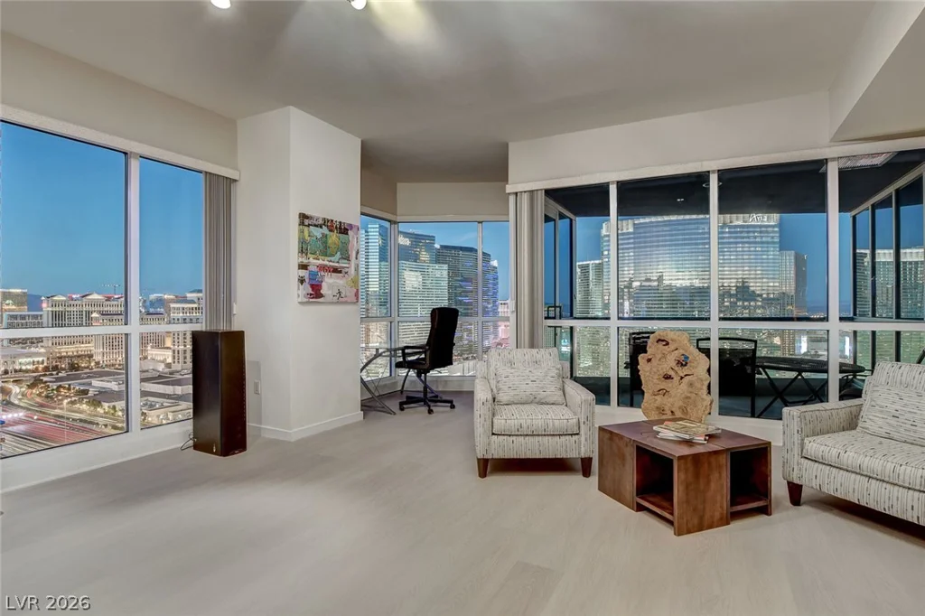 4575 Dean Martin, Las Vegas, NV 89103