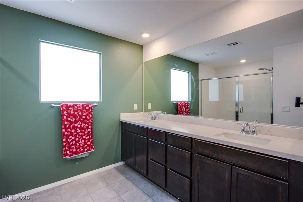 10434 Rose Palisade, Las Vegas, NV 89141