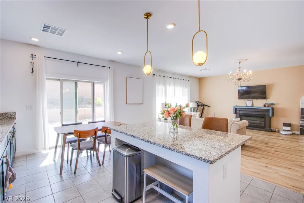 10434 Rose Palisade, Las Vegas, NV 89141