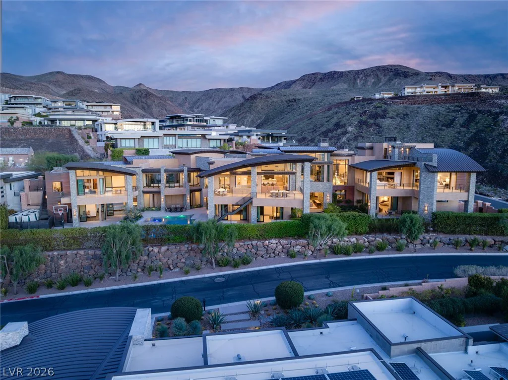 681 Tranquil Rim, Henderson, NV 89012