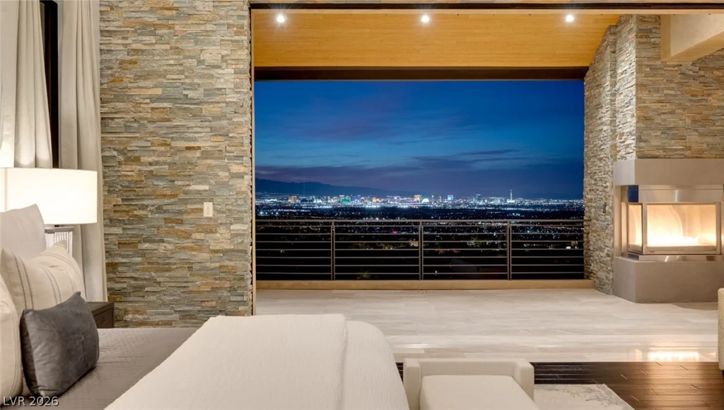 681 Tranquil Rim, Henderson, NV 89012
