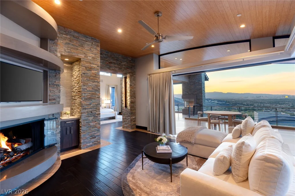 681 Tranquil Rim, Henderson, NV 89012