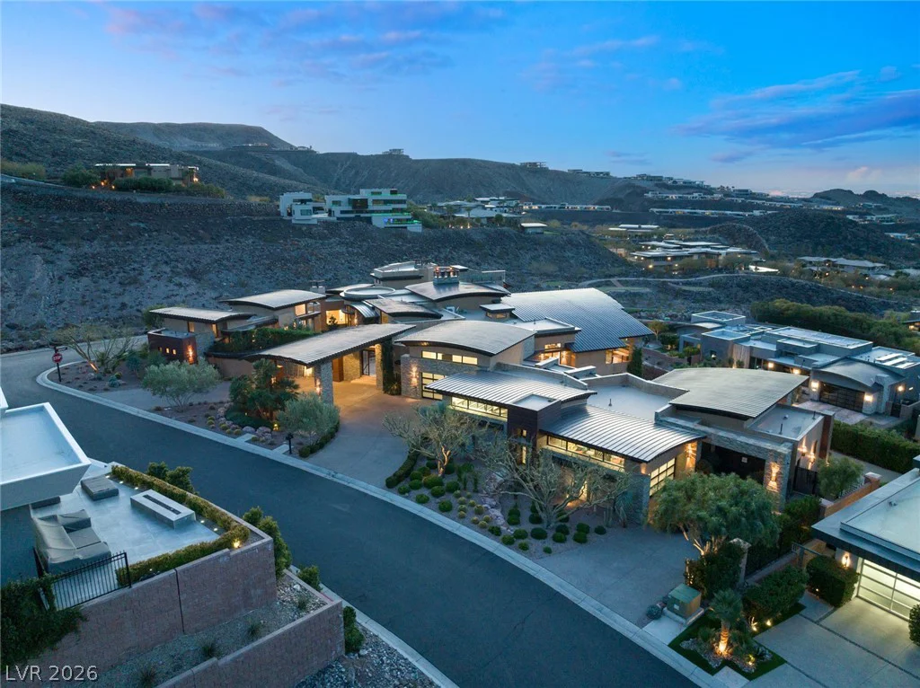 681 Tranquil Rim, Henderson, NV 89012