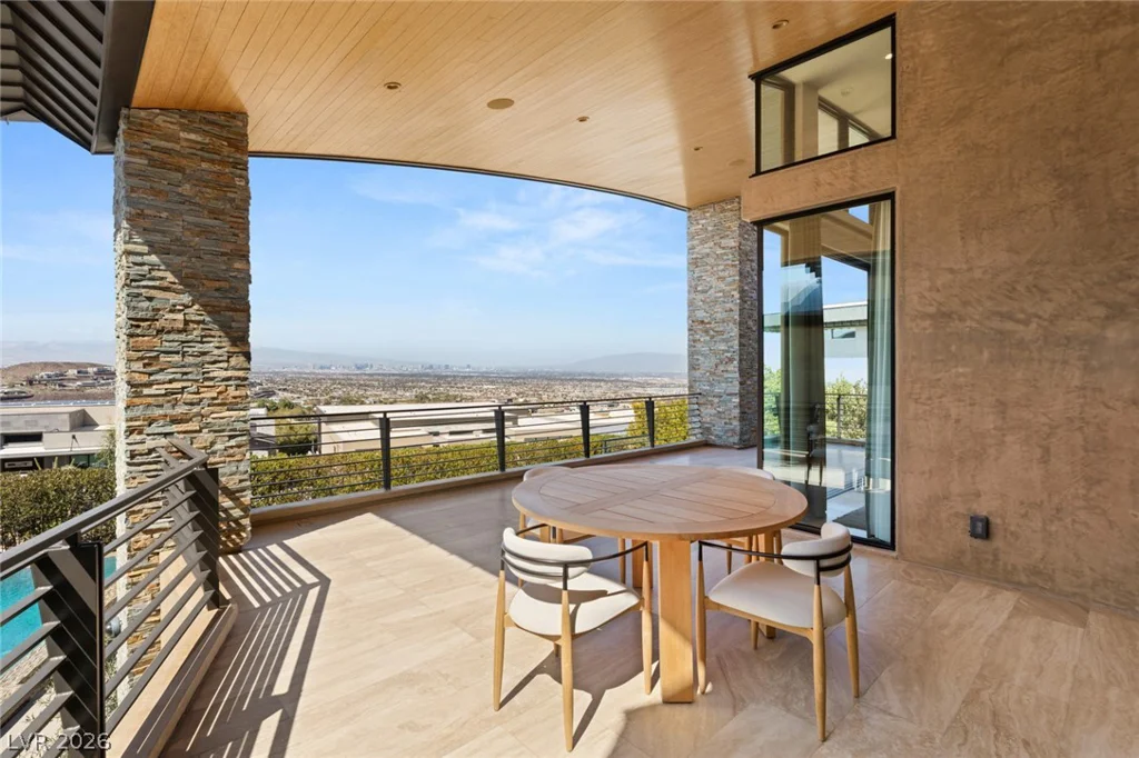 681 Tranquil Rim, Henderson, NV 89012